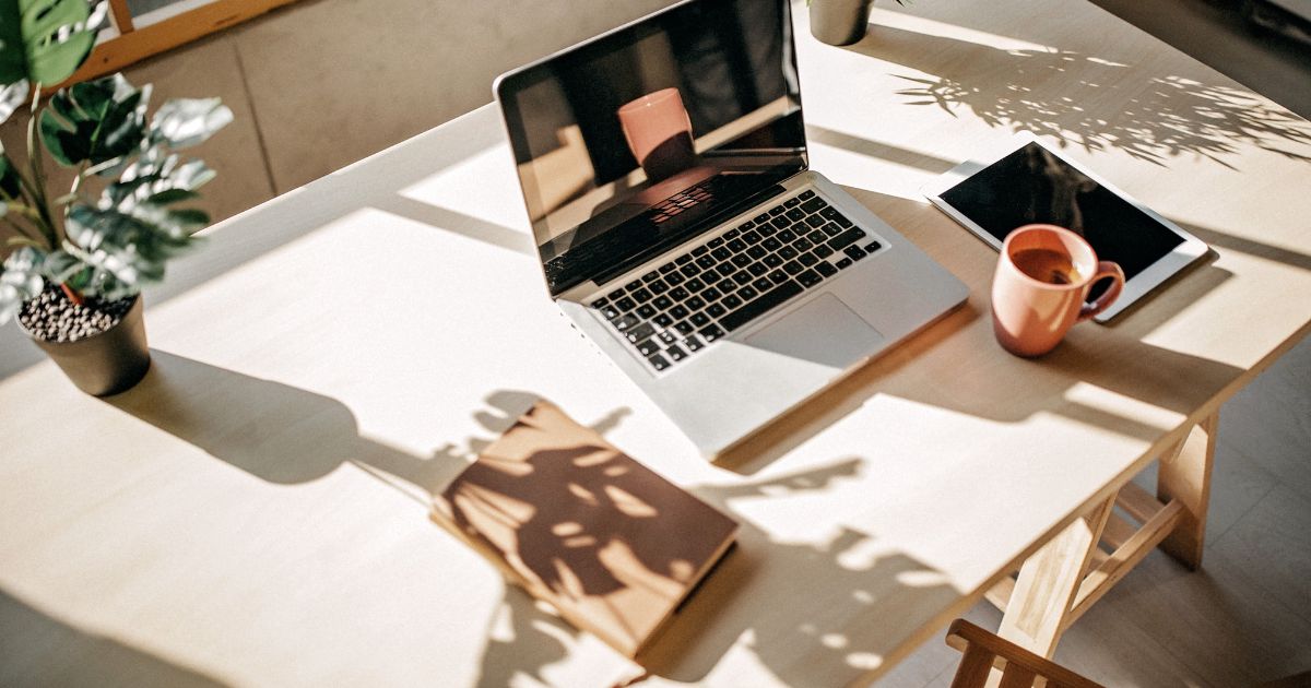 Buy an Online Business for Sale or Build from Scratch?